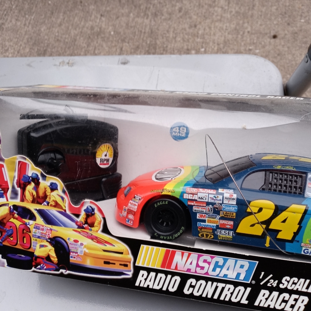 Jeff Gordon Scale Cars - Picture 15 of 16